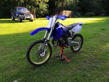 Yamaha YZ 125 2000a.