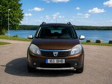 Dacia Sandero Stepway Laureate 1,6 62кВт