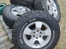 Müüa 16 tollised BFGoodrich All-terrain rehvid