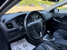 Volvo V40 Facelift SUMMUM 2.0 D2 88kW, JÄRELMAKS!