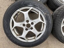 Оригинальные литые диски Ford с летней резиной