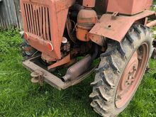 T-16 ja Jonsered murutraktor
