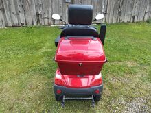 Neljarattaline elektriroller  Revolux RX-VF1