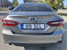 Toyotra Camry 2.5 Hybrid 12.12.2023 43000км