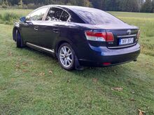 TOYOTA AVENSIS