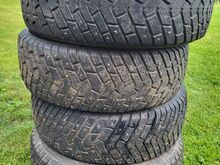 195/65/R15 8mm 25eur komplekt