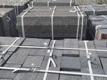 Graniidist tänavakivid ja teepiirded