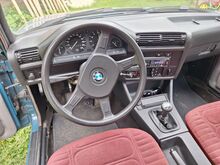 BMW e30