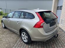 Volvo V60 2.0 Volvo D3 120kW, VIIS SILINDRIT