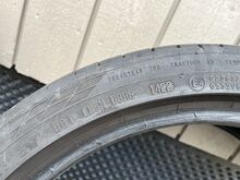 Continental 225/40/18 suverehvid