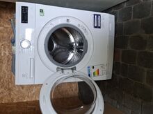 Pesumasin Electrolux.