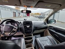 Lancia Voyager 2013