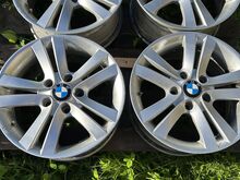 BMW veljed