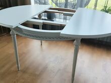 Imeilus valge söögilaud