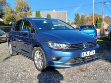 Volkswagen Golf Sportsvan. Bens. automaat.