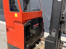 BT RR E2CC штабелёр с выдвижной мачтой