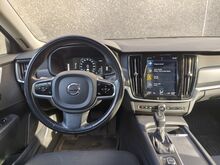 Volvo V90 2017, 2.0 110kW, nelikvedu