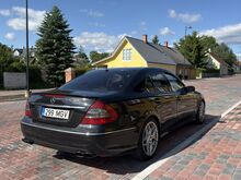 Mercedes-Benz E220 AMG