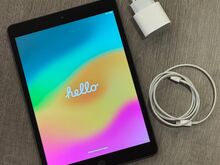 iPad 10,2