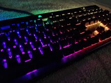 Corsair K100 RGB mänguri mehaaniline klaviatuur