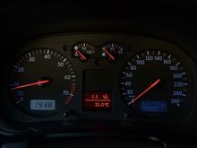 VOLKSWAGEN GOLF 4 / COMFORT / TÜV 12.2026