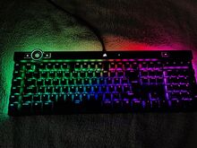 Corsair K100 RGB mänguri mehaaniline klaviatuur