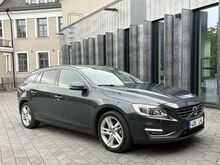 Volvo V60 SUMMUM AWD TWIN ENGINE PLUG IN HYBRID