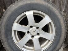 Диски 5х114,3 R16 с шипованными шинами 225/70R16