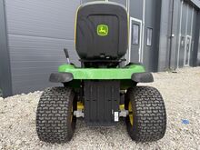 Murutraktor John Deere D130 22hp