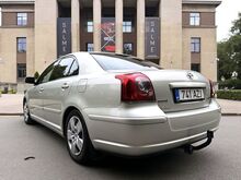 TOYOTA AVENSIS / FACELIFT / AUTOMAAT / ÜV 03.2027