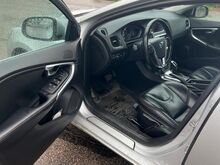 Volvo V40 Ocean Race 1.6 84кВт автомат 2015г.