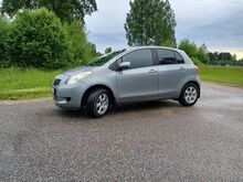 Toyota Yaris 1.3 64KW, 2006.a. 146 000