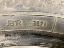 Rehvid 215/50 R19