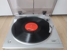 Denon DP-29F Turntable