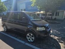VW Multivan 2.5 дизель 96кВт механика, рег. оплачен