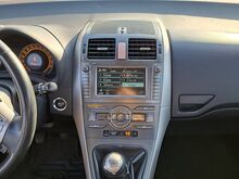 Toyota Auris 2.0 93 kw
