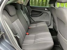 Ford Focus 1,6 Bensiin 74kw, Kaasa naastrehvid