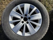 VW 16" originaal valuveljed rehvidega