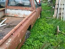 Müüa Toyota hilux aasta 81 diisel taga vedu