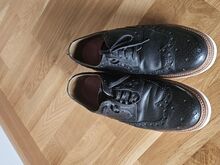 Grenson nahast brogue-kingad Vibram tallaga