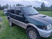 Nissan Terrano 2.7 92kw tdi