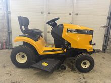 Садовый трактор Cub Cadet XT1
