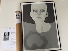 Большая обрамлённая графика