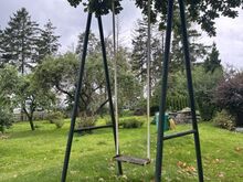 Бесплатные высокие качели из металла