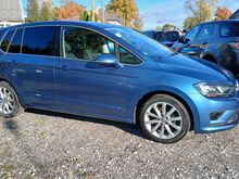 Volkswagen Golf Sportsvan. Bens. automaat.