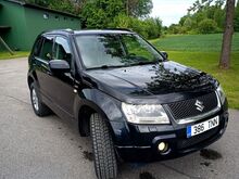 Maastur Suzuki Grand Vitara 1.9 R4 95kW