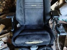 Электрическая инвалидная коляска Invacare Tornado