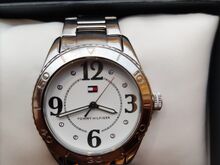 Наручные часы TOMMY HILFIGER