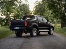 Toyota Hilux 3.0 automaat reg makstud.