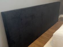 Musta sametiga peatugi / voodipeats Uus 180 cm